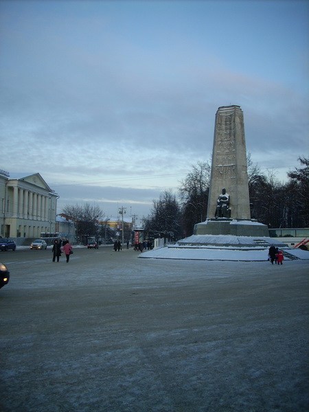 Памятник 850-летию Владимира